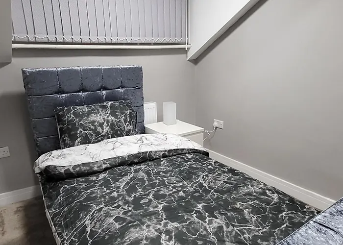 Apartment Kep Centre 4 Bed Leeds (West Yorkshire)