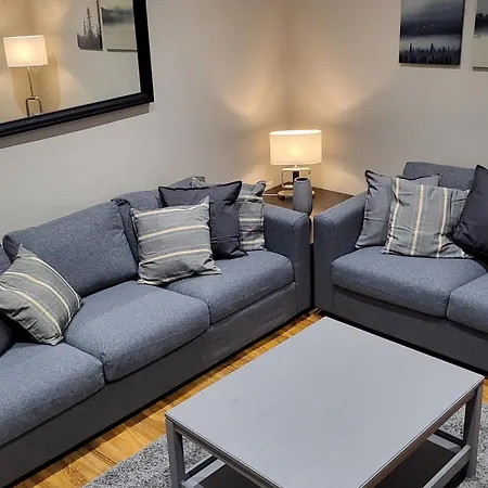 Kep Centre 4 Bed Apartmán *